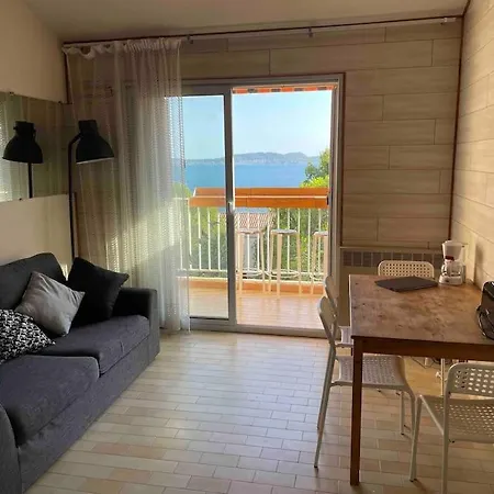 Lägenhet Vue Mer, 2 Min A Pied De La Mer Hyères